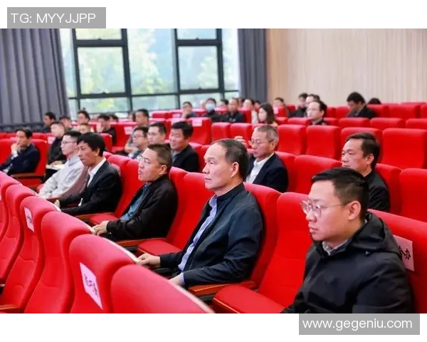 德甲球场草皮质量评估与维护建议研究报告