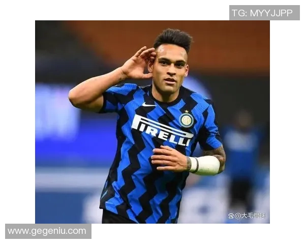 巴黎圣日尔曼宣布签下国米前锋马尔蒂内斯,锋线实力再度升级 巴黎圣日尔曼宣布签下国米前锋马尔蒂内斯,锋线实力再度升级