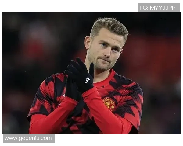 德里赫特因伤将缺席重要比赛，球迷担心他复出时间