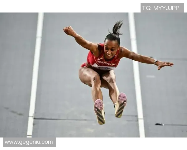 三级跳远赛事精彩回顾选手表现与成绩分析全景展现运动魅力与竞技精神 三级跳远赛事精彩回顾选手表现与成绩分析全景展现运动魅力与竞技精神